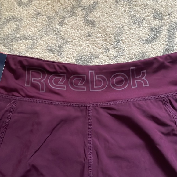 NWT Women’s Reebok Athletic Shorts - Picture 6 of 8